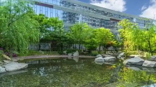 Návrh kúpeľných jazierok - Malé zadržiavanie vody